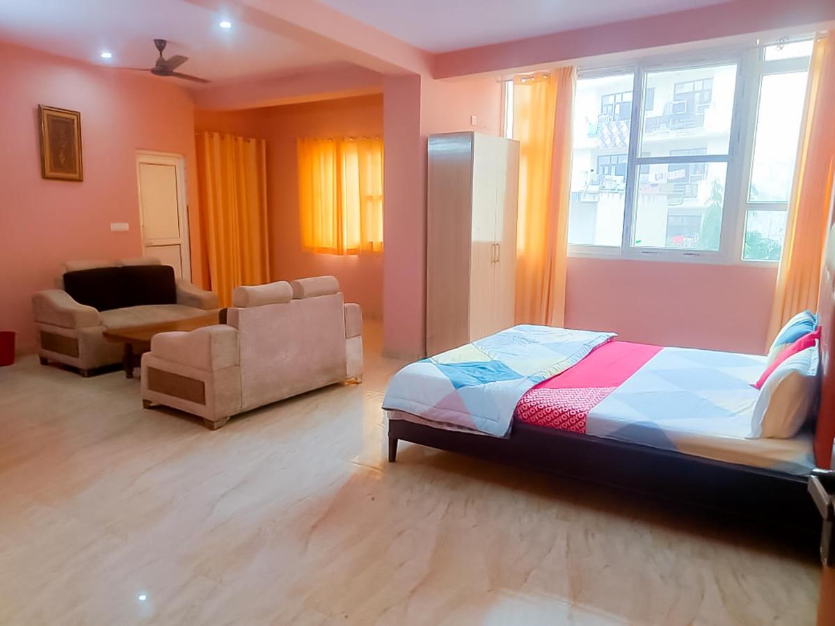 B&B New Delhi - Bharat Vandana Stay near Yashobhoomi - Bed and Breakfast New Delhi