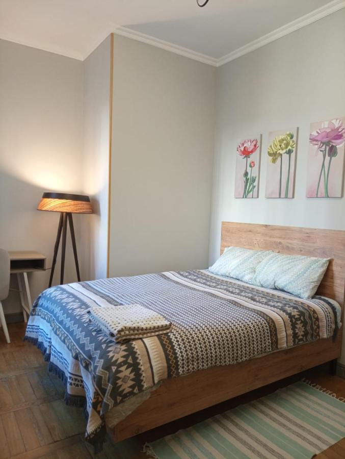 Estudio con 1 cama grande
