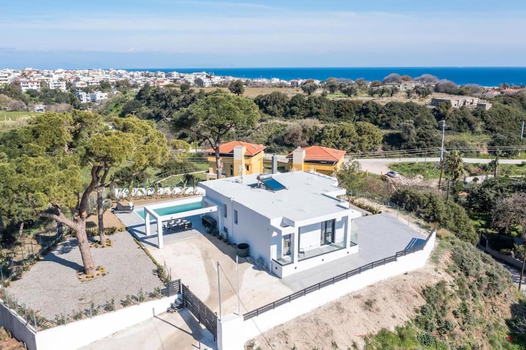 Villa Seranti - Bed and Breakfast Asgourou