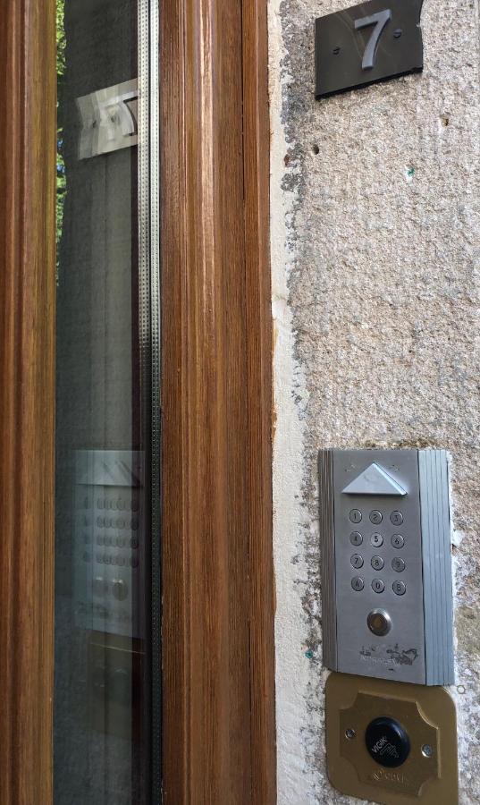 Lacharriere-Logement entier 38m2 - Bed and Breakfast Parijs