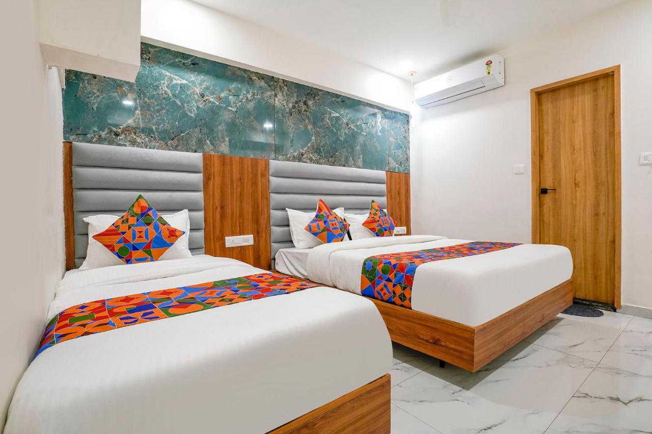 B&B Ahmedabad - FabHotel Amantra - Bed and Breakfast Ahmedabad