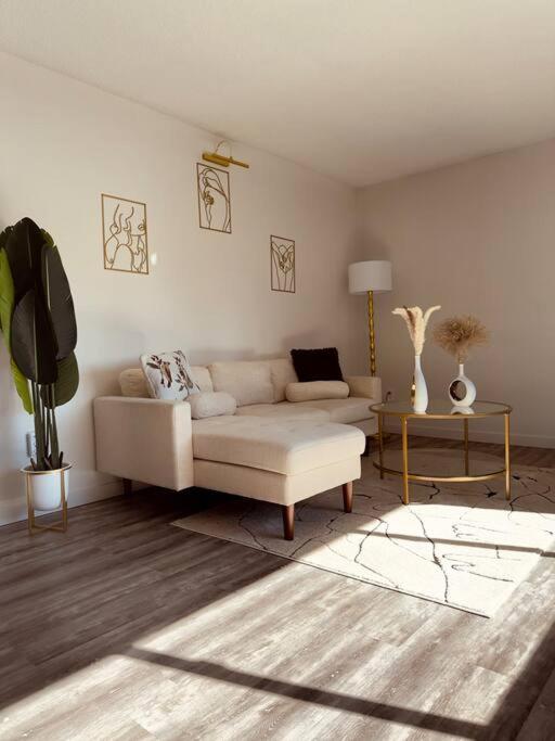 Charming 2 Bedroom in Tacoma - Ferienwohnung