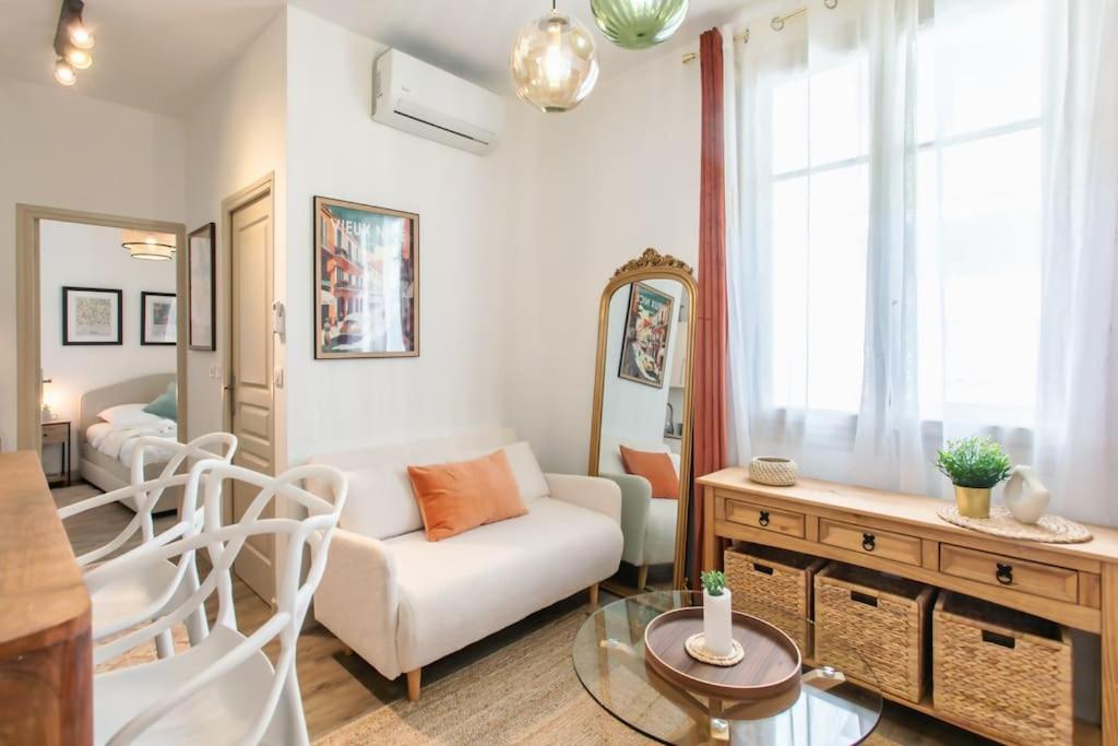L46 2P Port, 2min du Cap et 5 du port/ CLIM & WIFI - B&B