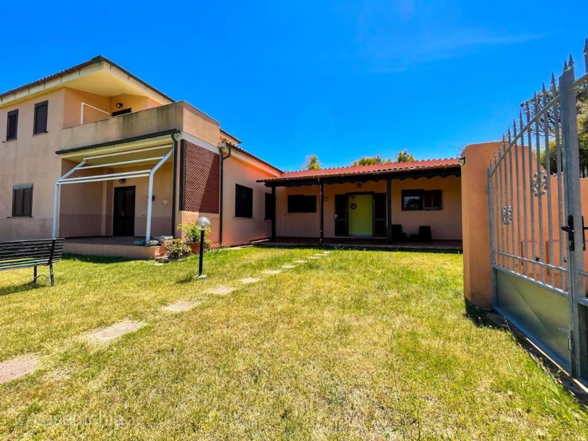 Torre di Chia Holiday Home - B&B