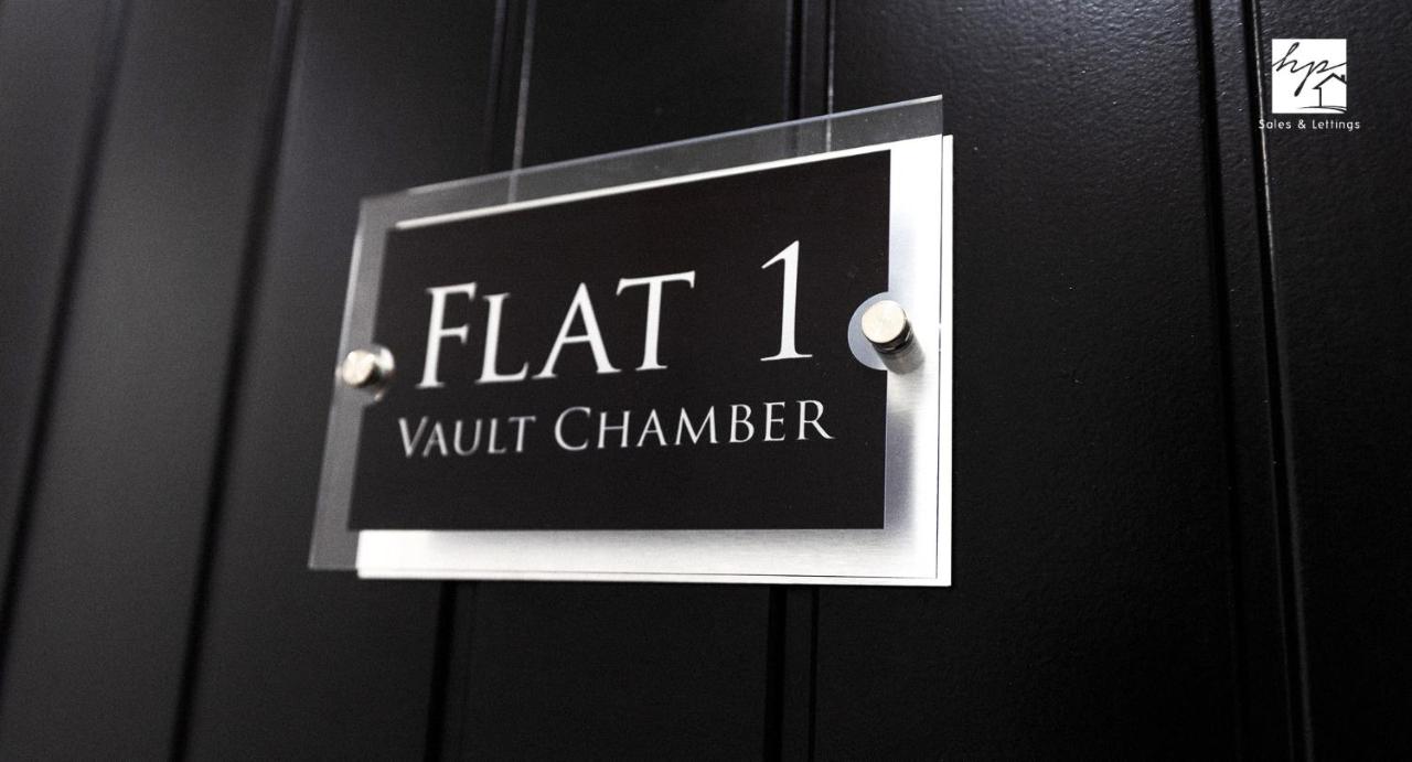 B&B Brierley Hill - Vault Chambers - Bed and Breakfast Brierley Hill