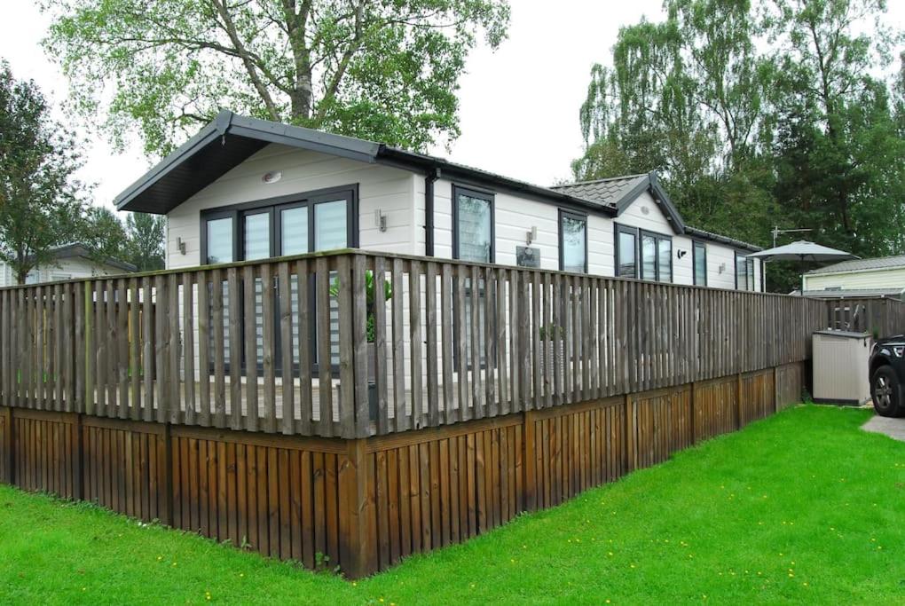 B&B Jedburgh - Birch Tree Lodge 96 Main park - Bed and Breakfast Jedburgh