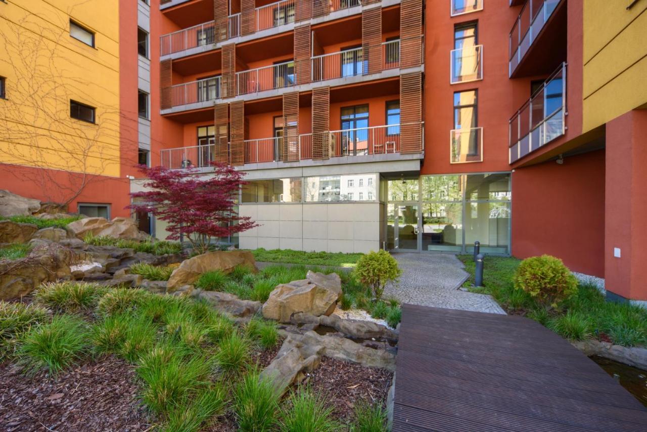 Elegancki apartament od dziedzińca, 60m2, parking, Rynek 700 m - Chambres d'hôtes Wrocław