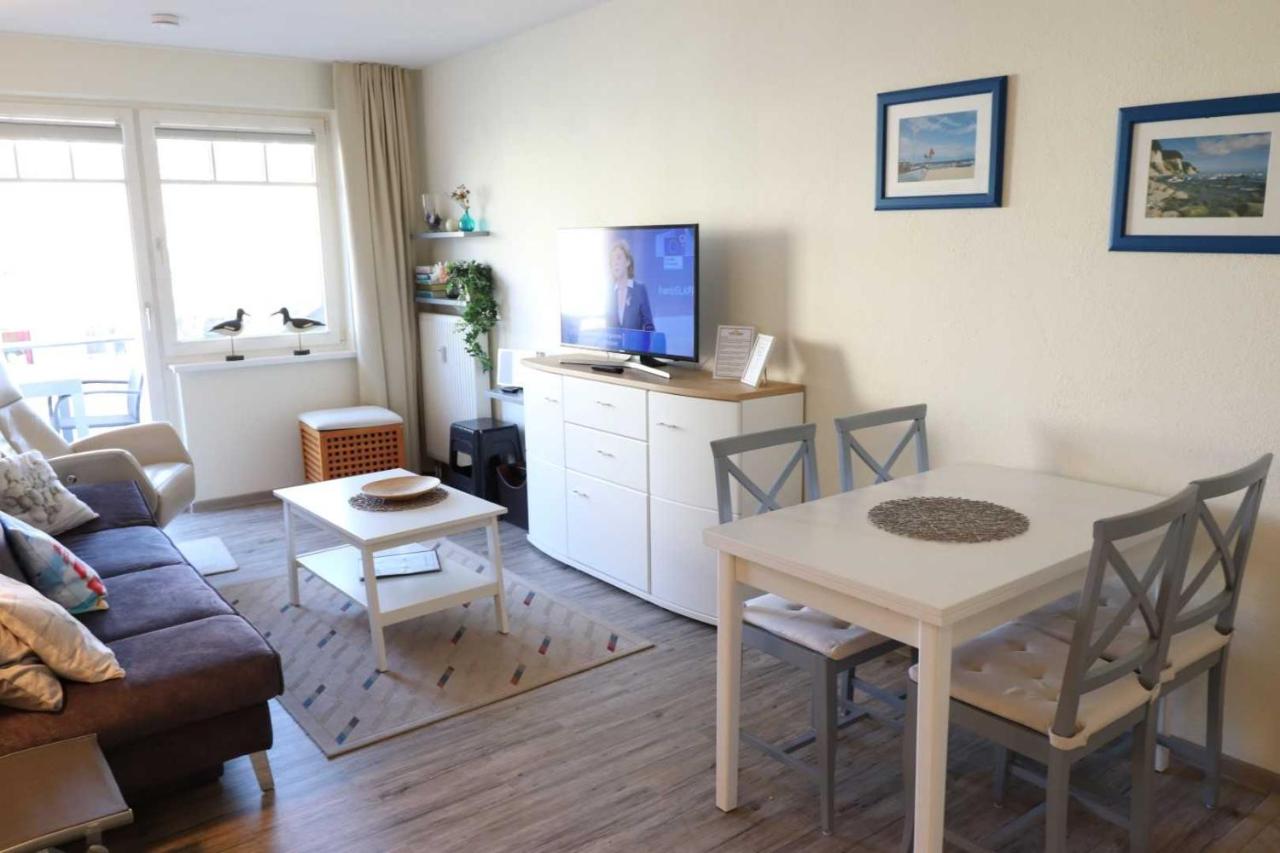 Strandstraße 32 - 04-16 - B&B