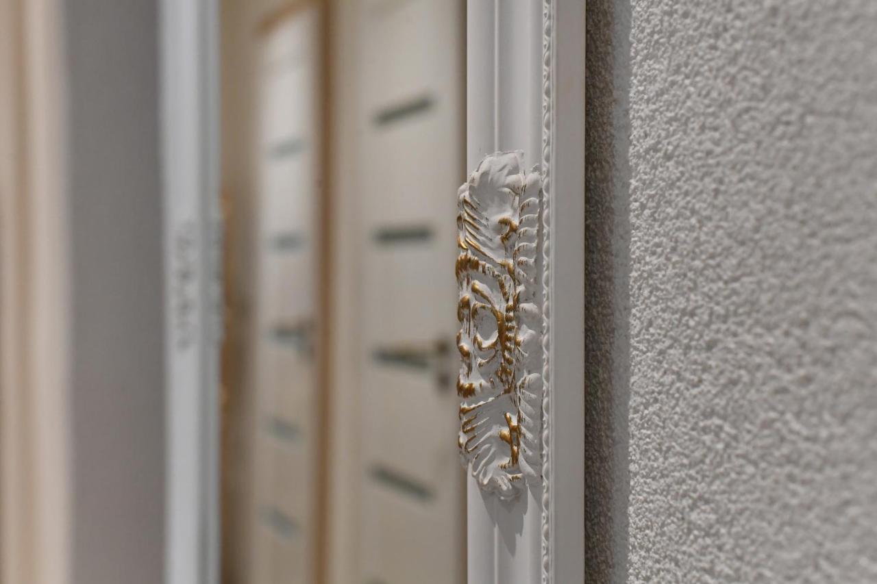 APARTMAN Tradicia - B&B Michalovce