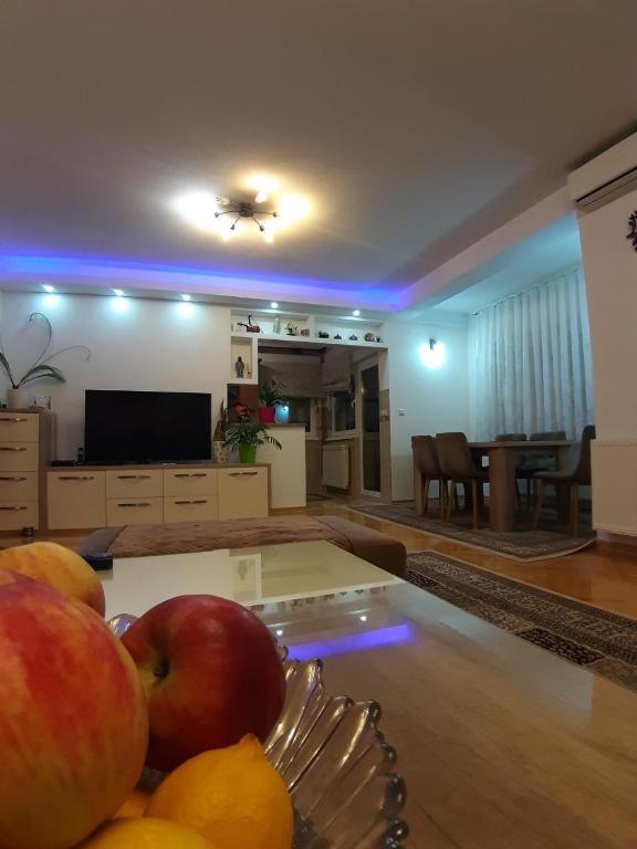 Luxury Music - B&B