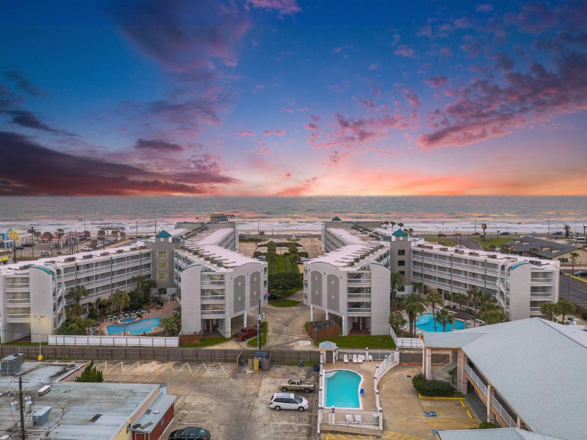 Casa Del Marlin - Your Beach Retreat on Galveston Island, TX - B&B