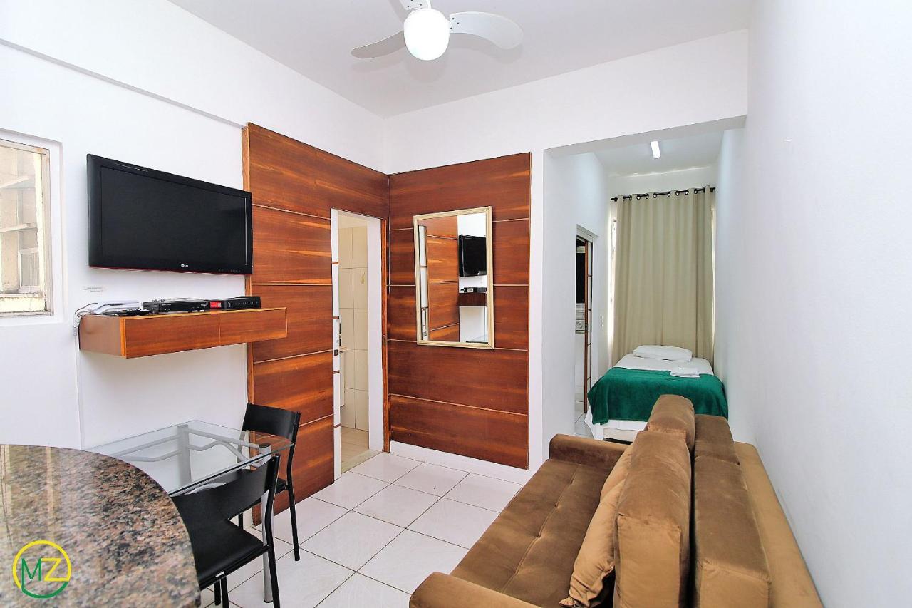 Sala e quarto silencioso para 5 pessoas - B&B Rio de Janeiro