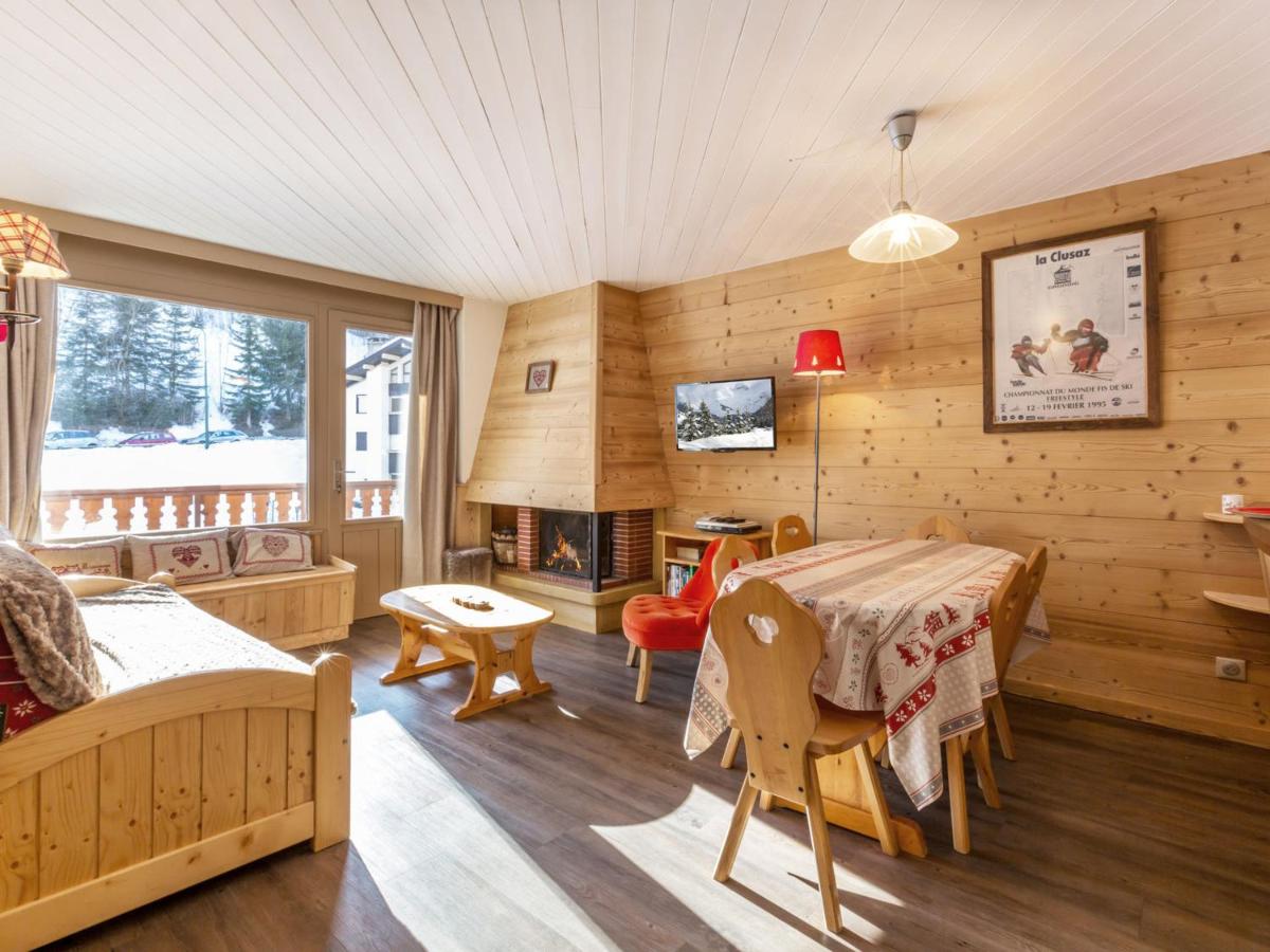 Appartement 6 pers, sud, proche pistes/commerces, 2 pièces+coin montagne - FR-1-304-82 - B&B