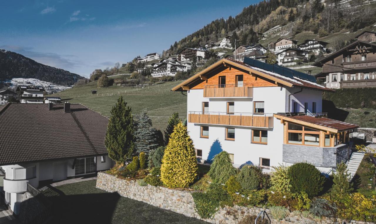 B&B Jerzens - Appartement Pitztal-Hochzeiger inkl Pitztal SommerCard - Bed and Breakfast Jerzens