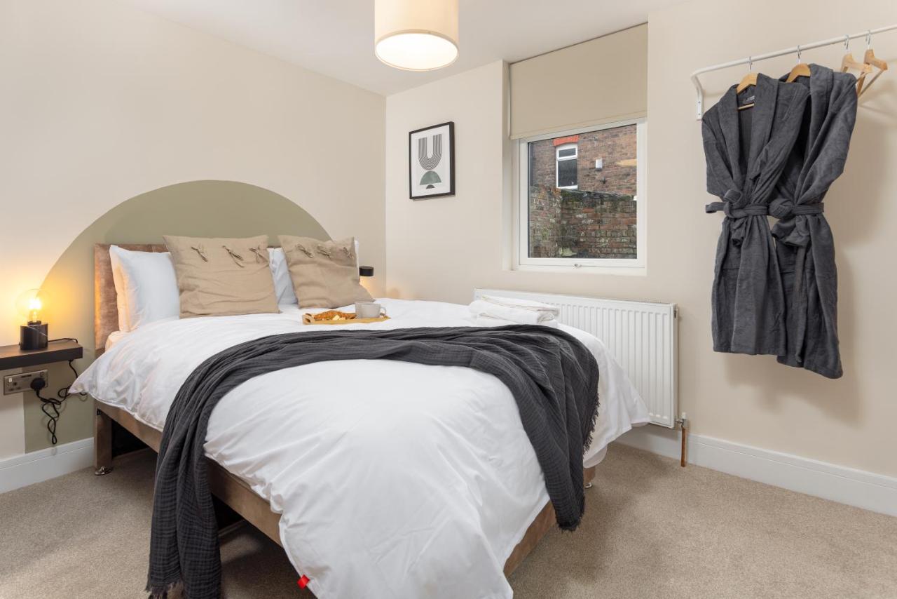 B&B Liverpool - Broughton Place: Contemporary Apartments in Liverpool - Bed and Breakfast Liverpool