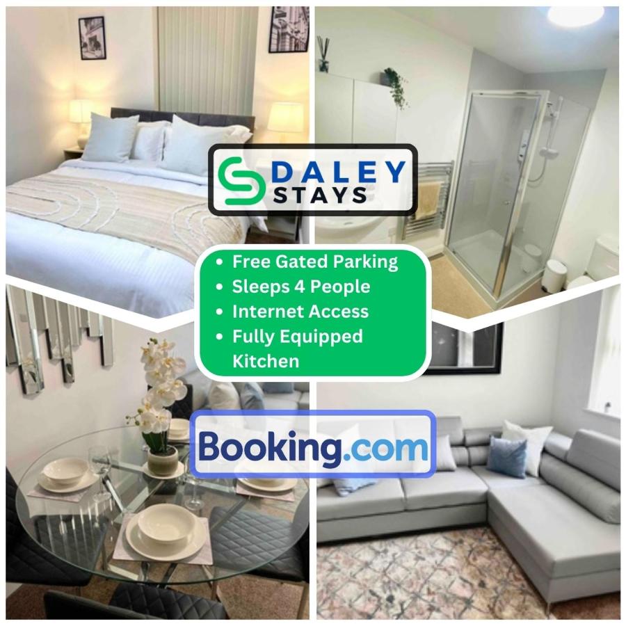 B&B Manchester - Failsworth Luxury Apartment with Free Parking by Daley Stays - Bed and Breakfast Manchester