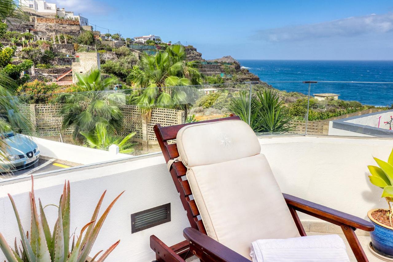 Big terraced house, 100m to the beach, with BBQ and sea view - B&B