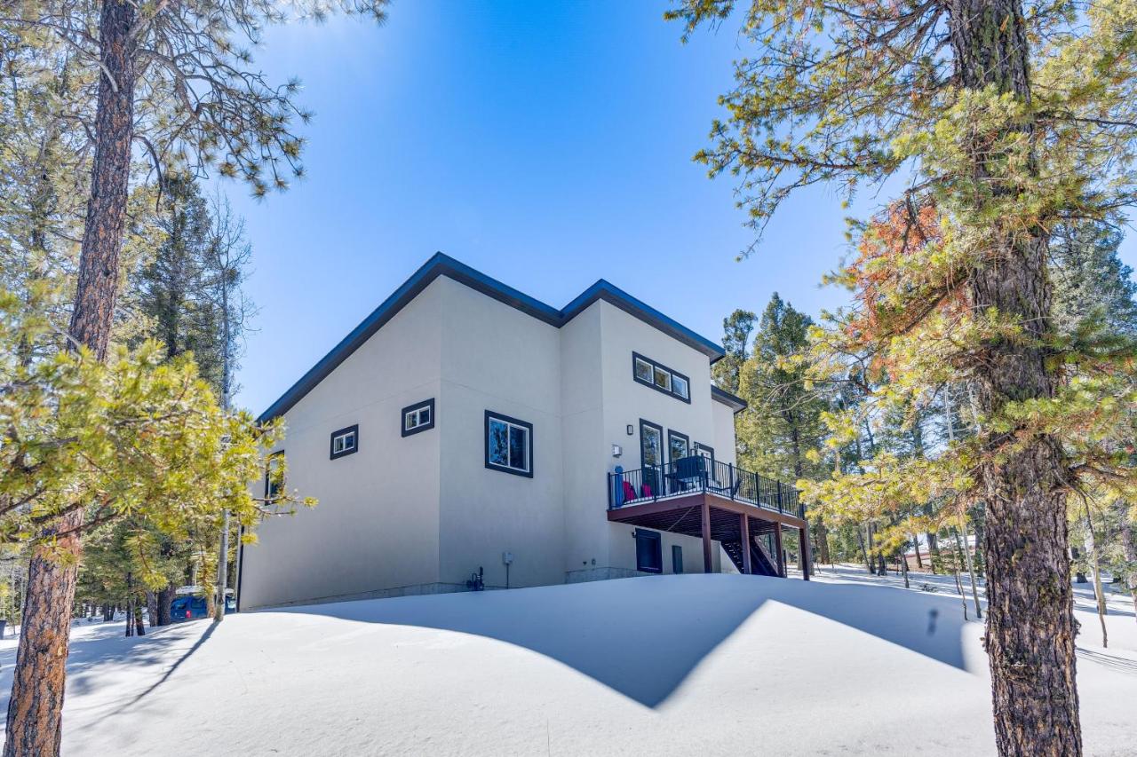 Modern Florissant Mountain Retreat with Deck and Grill - B&B Florissant