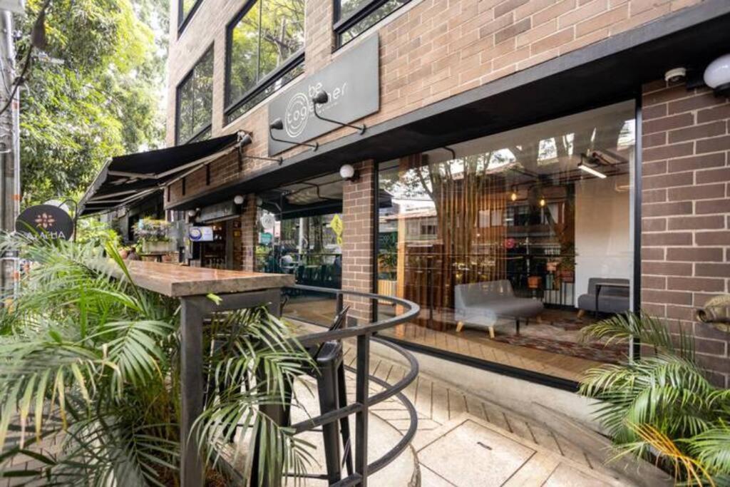 Apartamentos en el Poblado Medellín - Be Together by Roots Rentals TOG APTOS - Chambres d'hôtes Medellín