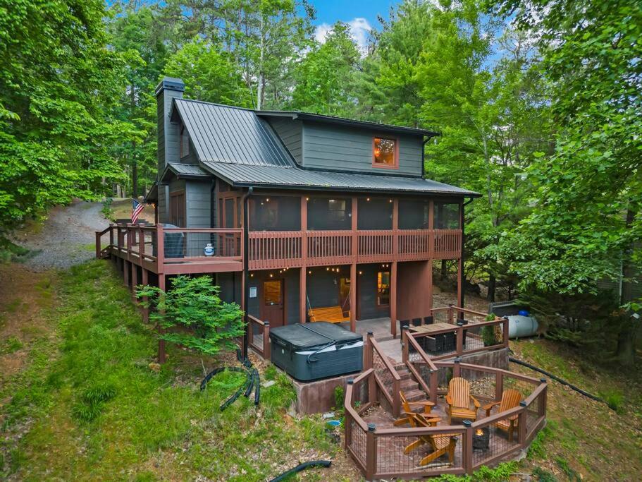 B&B Ellijay - Lakeside Retreat Hot Tub Fishing Hiking - Bed and Breakfast Ellijay