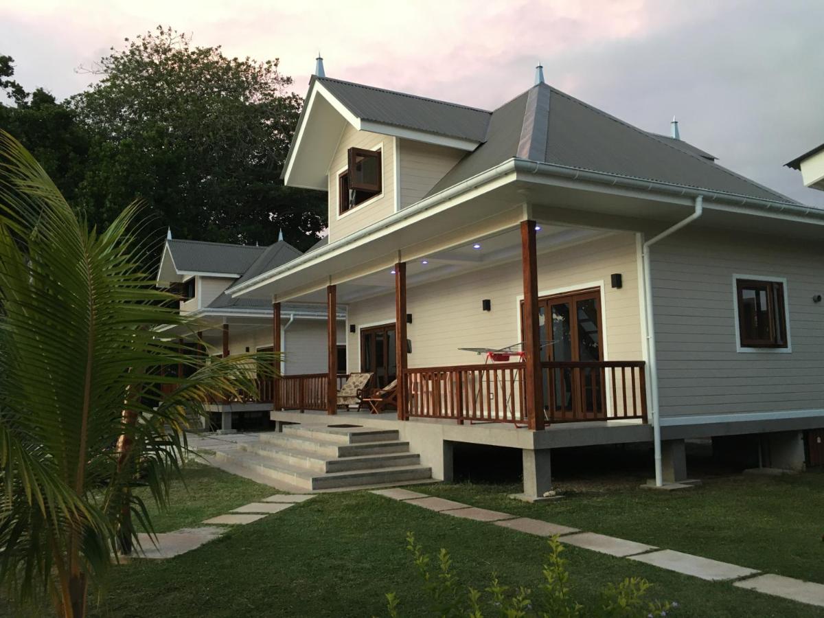 Digwa Beach Chalet - Bed and Breakfast La Digue