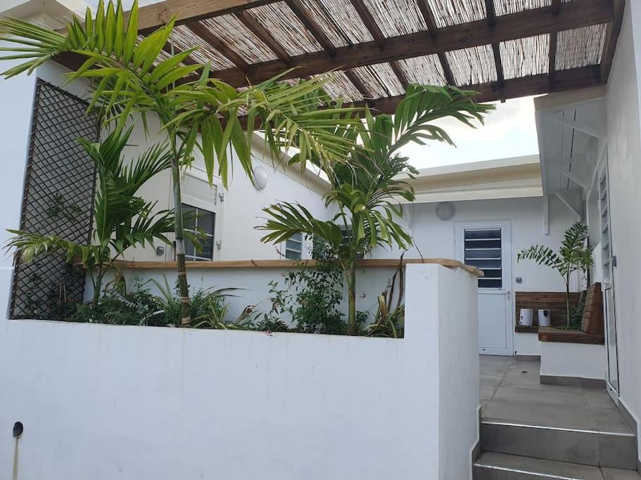3 studios autour d'un patio commun - Bed and Breakfast