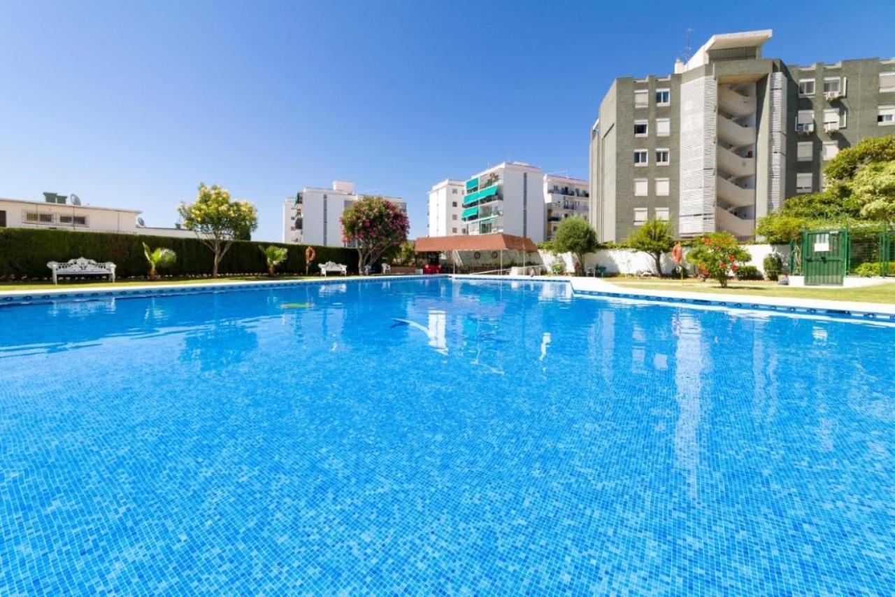 The Charming Oasis! 2 bedrooms - By HelloDomik - Bed and Breakfast Benalmádena