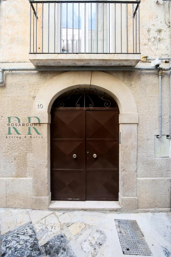 Rosa Rooms - Living & Relax - Family House - B&B