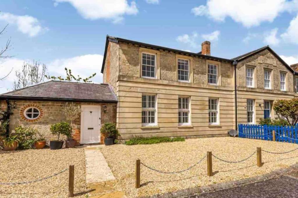 Large historic family home nr Longleat and Bath - Chambres d’hôtes