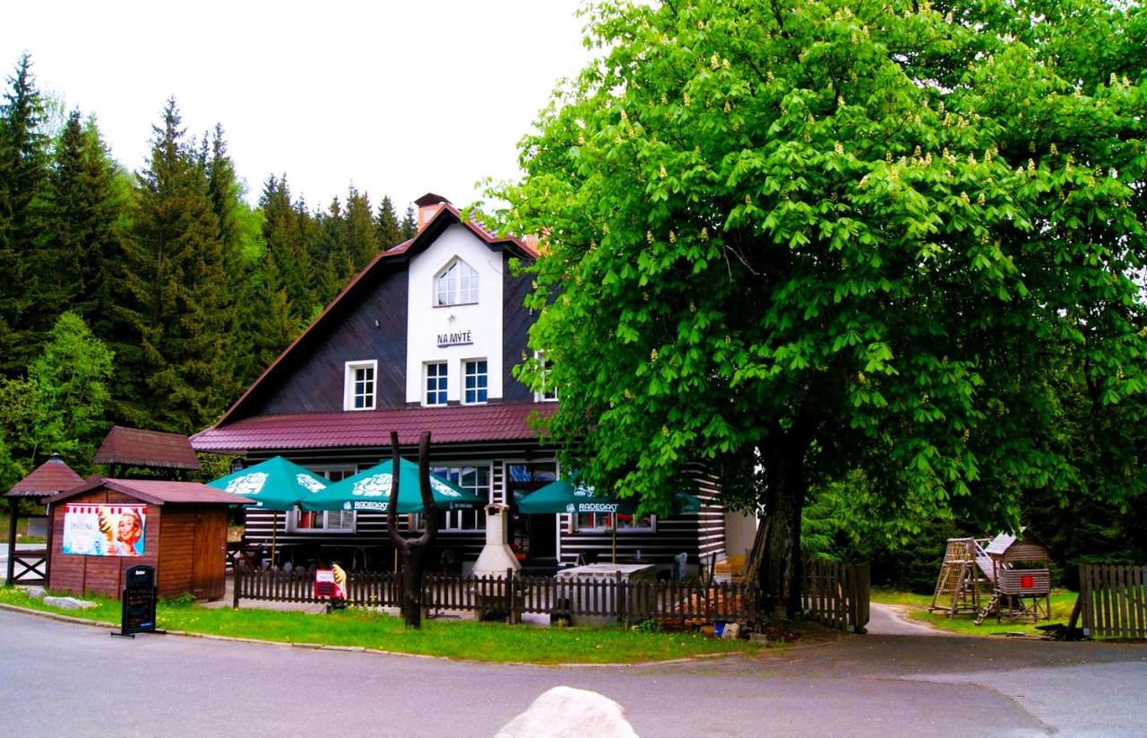 B&B Harrachov - Hotýlek na Mýtě - Bed and Breakfast Harrachov