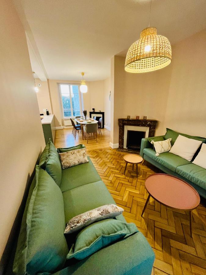 Maison Meulière avec jardin - Bed and Breakfast