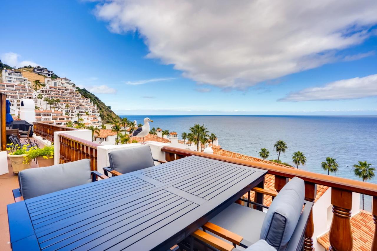 B&B Avalon - Bright Catalina Island Condo with Ocean Views! - Bed and Breakfast Avalon