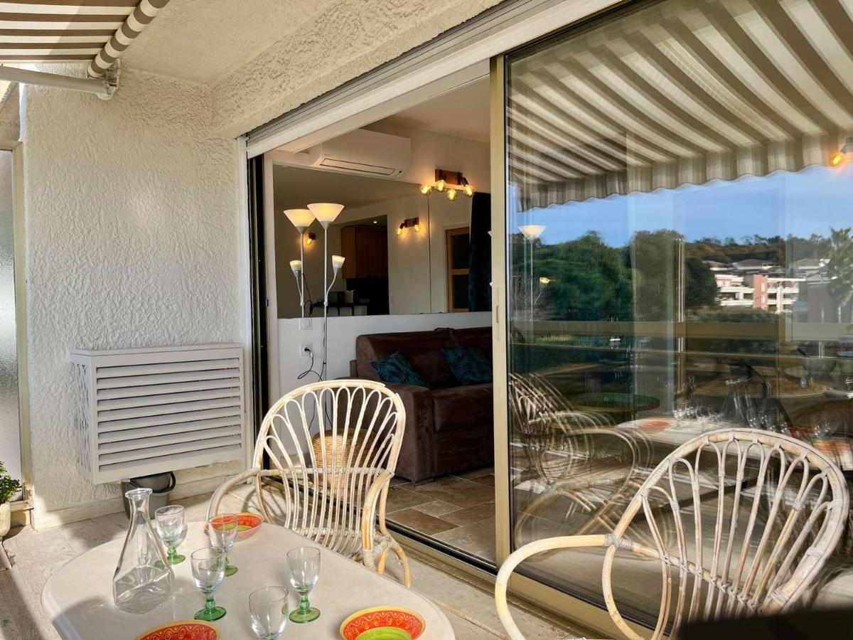 Studio moderne avec parking et climatisation à Cavalaire-sur-Mer - FR-1-226B-187 - Bed and Breakfast Cavalaire-sur-Mer