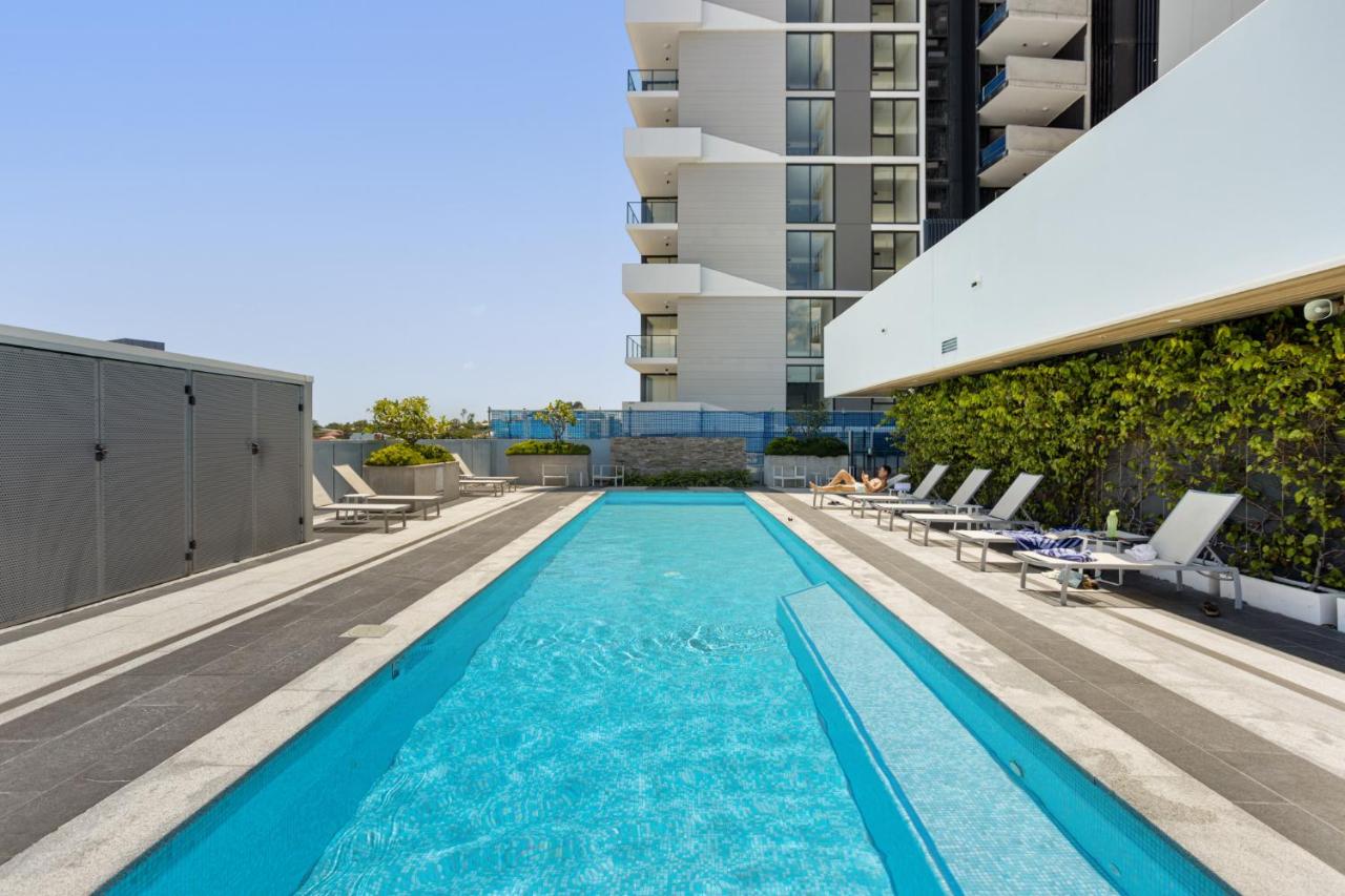 Executive 2-Bed with Stadium View, Great Amenities - B&B
