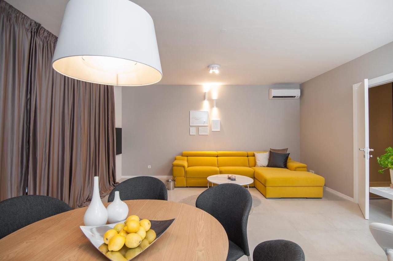 Appartamento con 2 Camere da Letto e Balcone