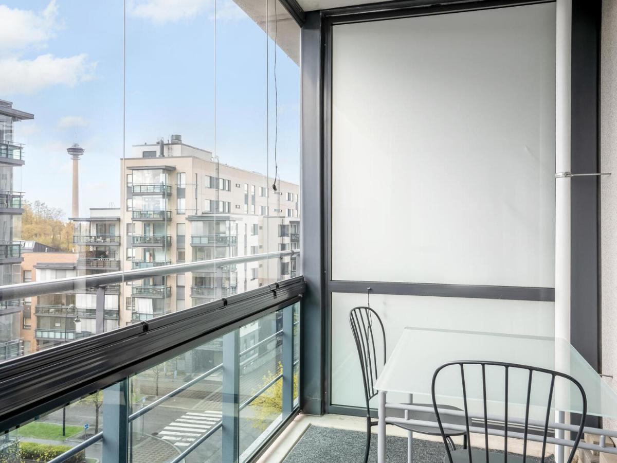 Kotimaailma Apartments - Saunallinen kaksio isolla parvekkeella - Verstaankatu - Chambres d'hôtes Tampere