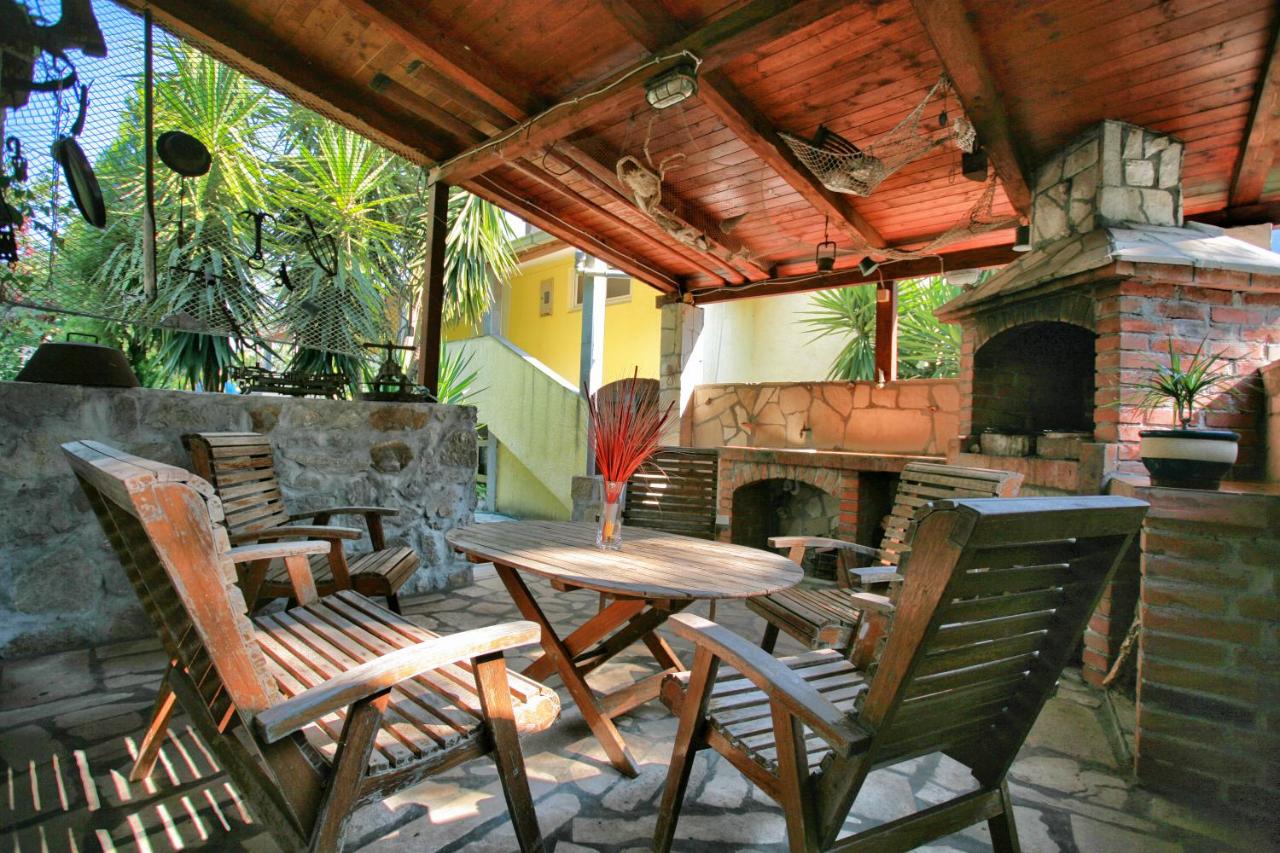 Studio with Terrace and Sea View