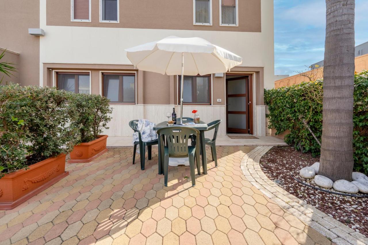 Ida's Garden Apartment with parking - Bed and Breakfast Monopoli
