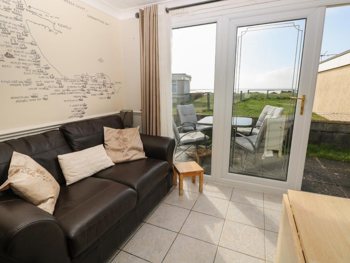 Shipwreck Chalet - Bed and Breakfast Kidwelly