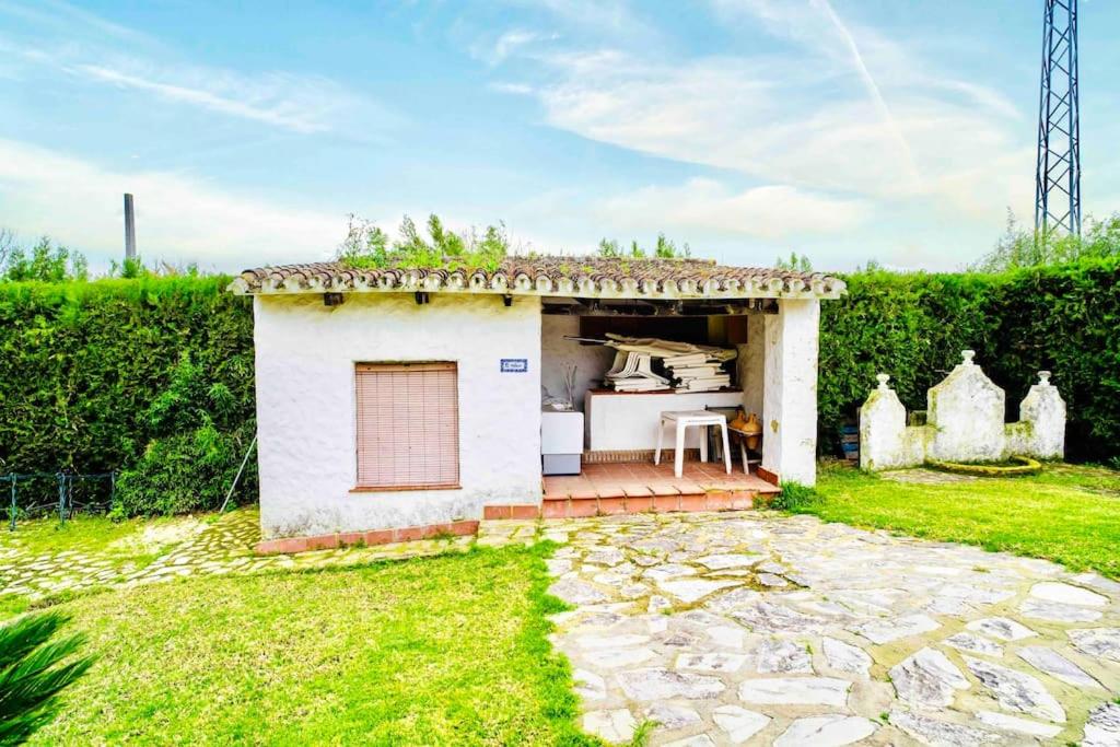 Casa Rural de Campo con Piscina en la Sierra de Cádiz - Chambres d'hôtes Villamartín
