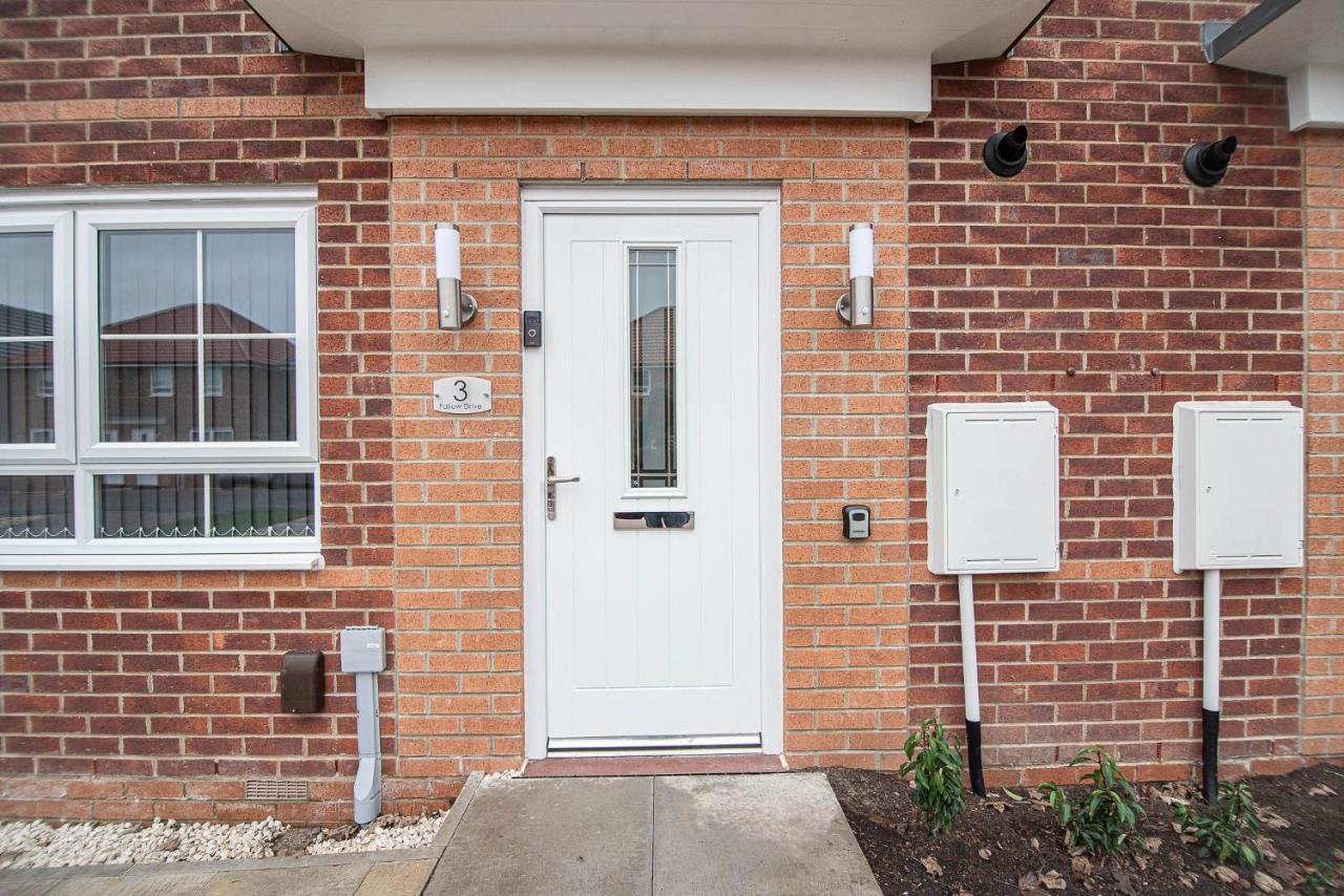 Solid Mirror Modern Riverside Home, Doncaster - Ferienwohnung