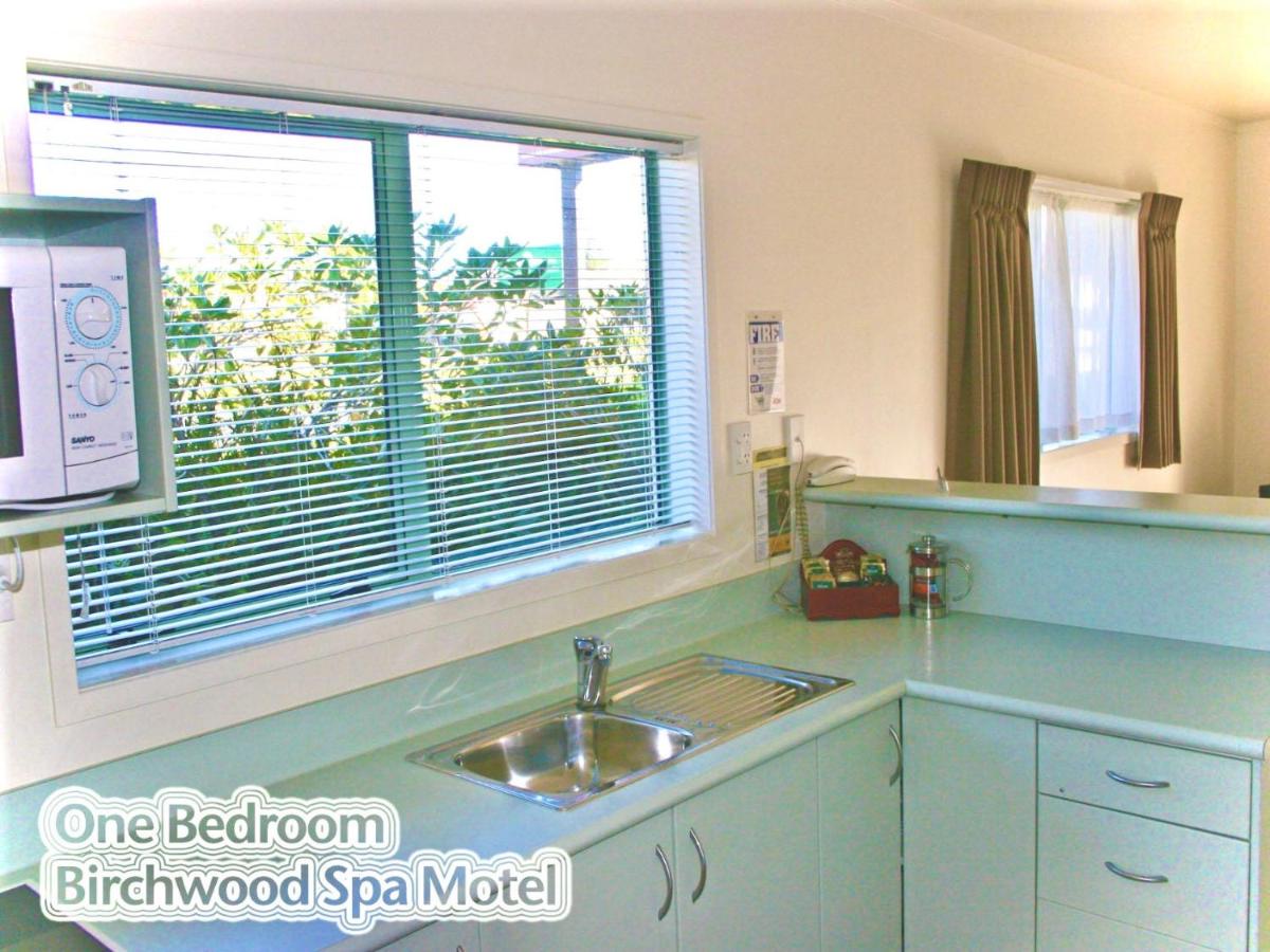 Birchwood Spa Motel - B&B