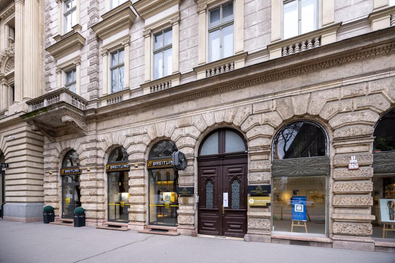 Graceful & Cozy Dream Home next to the Opera House - B&B Budapest