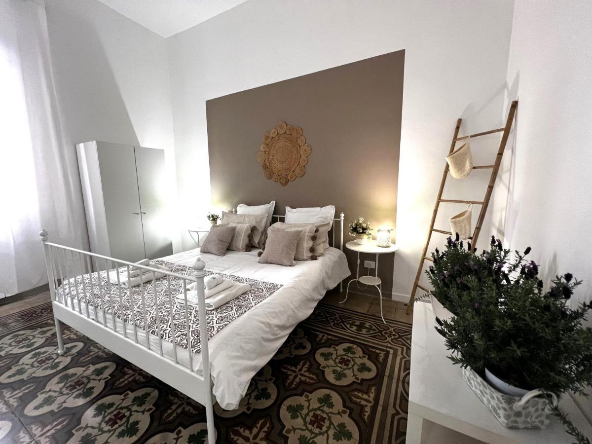 Willkommen in einem private garden - B&B Bari