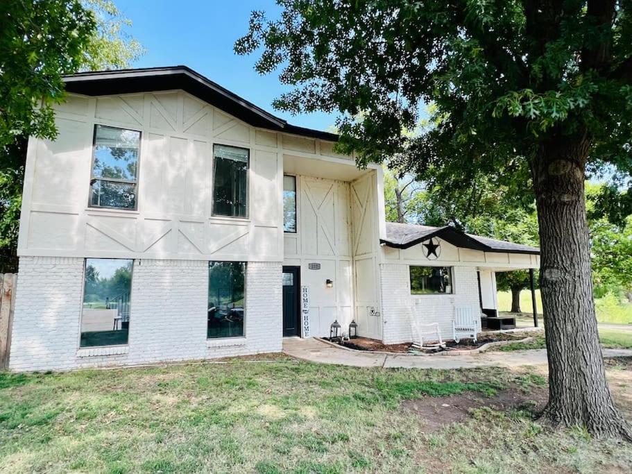 The House of Serenity: Close to Fort Sill & Casino - Bed and Breakfast