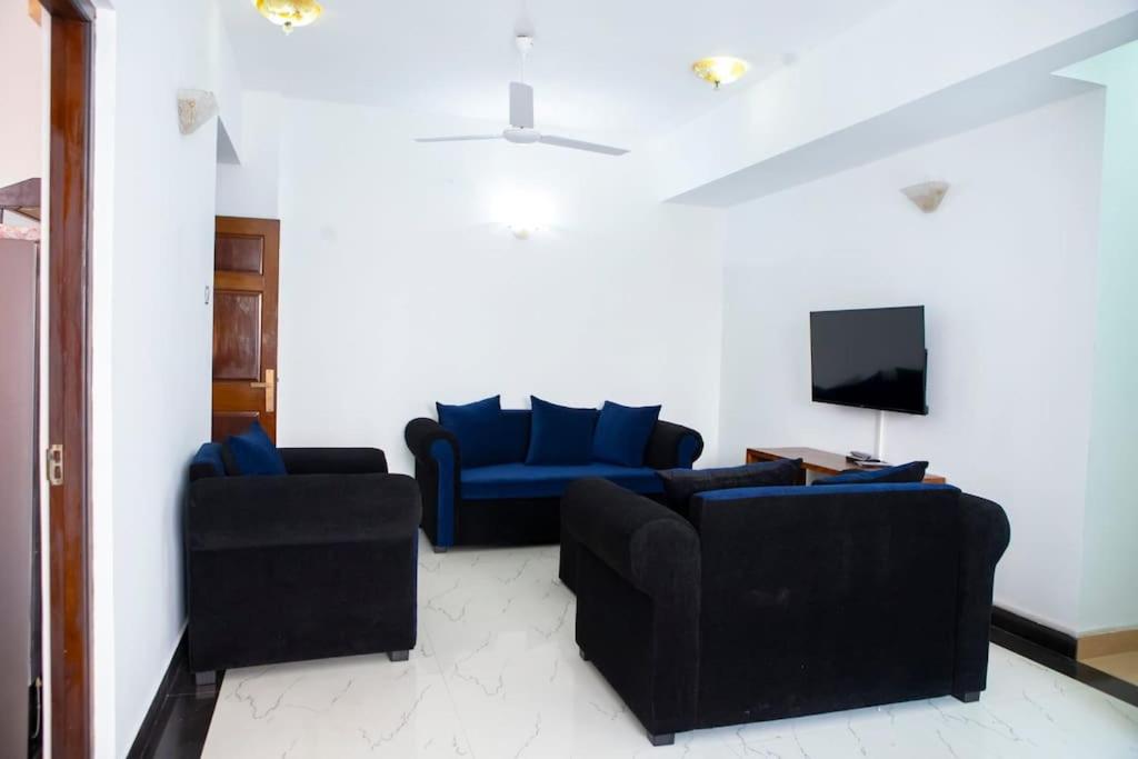 B&B Colombo - Golden Residencies - Colombo - 3 Bed Apartment - Bed and Breakfast Colombo