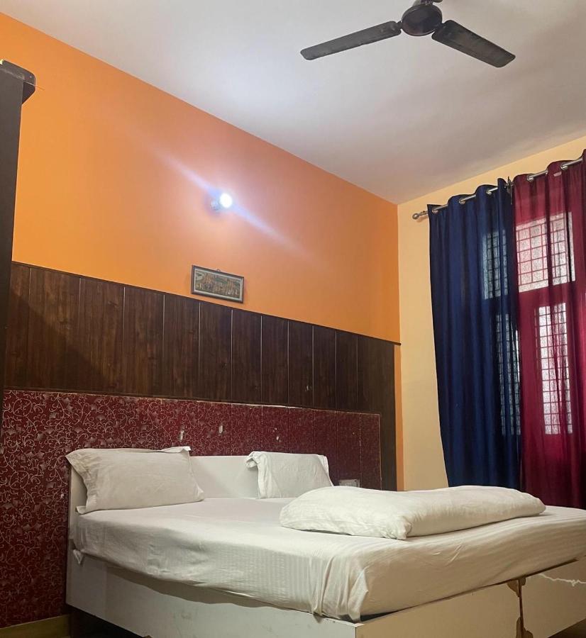 B&B Greater Noida - Prince Residency - Bed and Breakfast Greater Noida