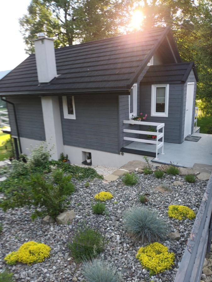 DOMeK NINA - Ferienwohnung Brenna