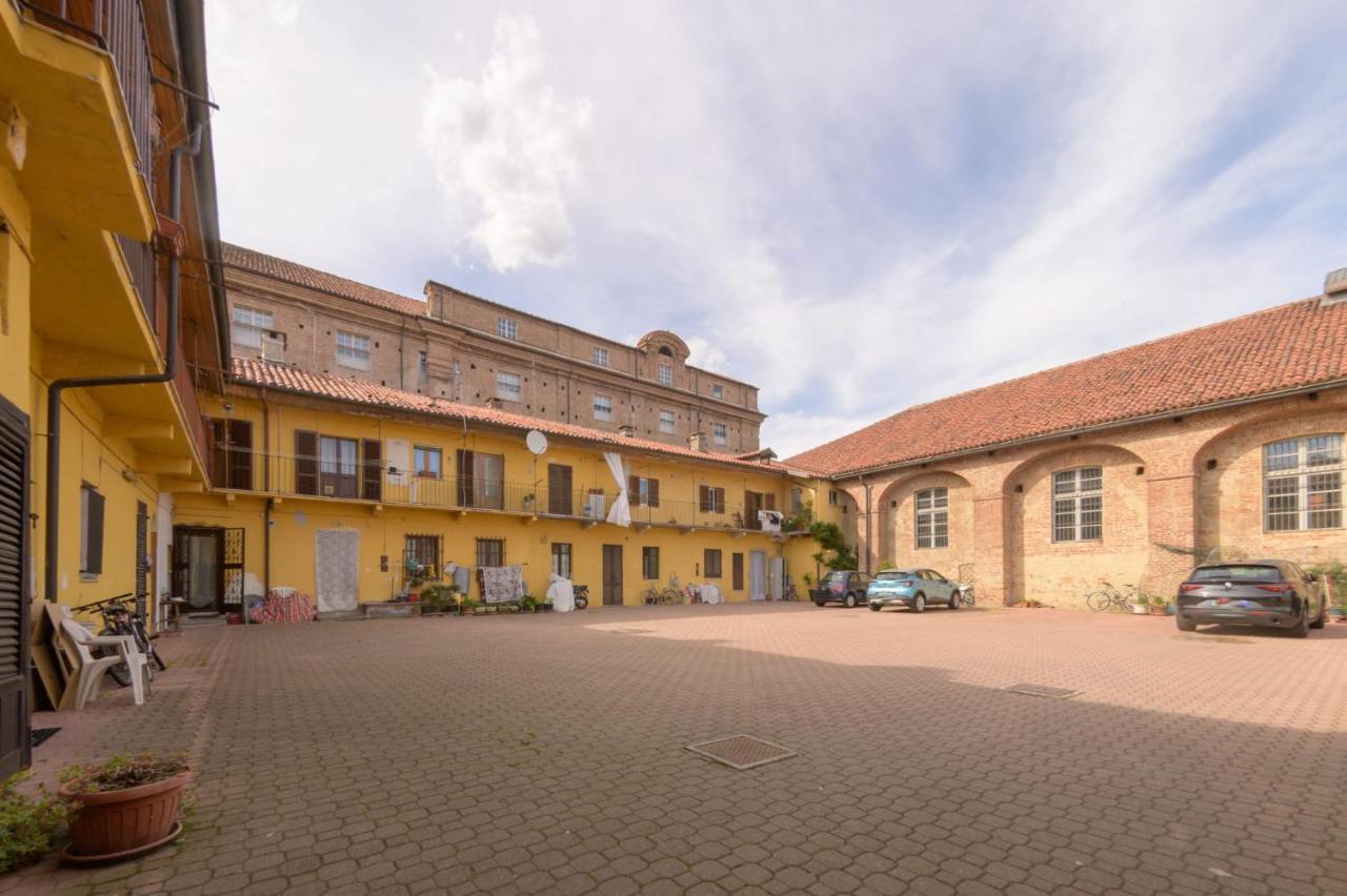 Casa FLO', Next to the Reggia with Car Park - Bed and Breakfast
