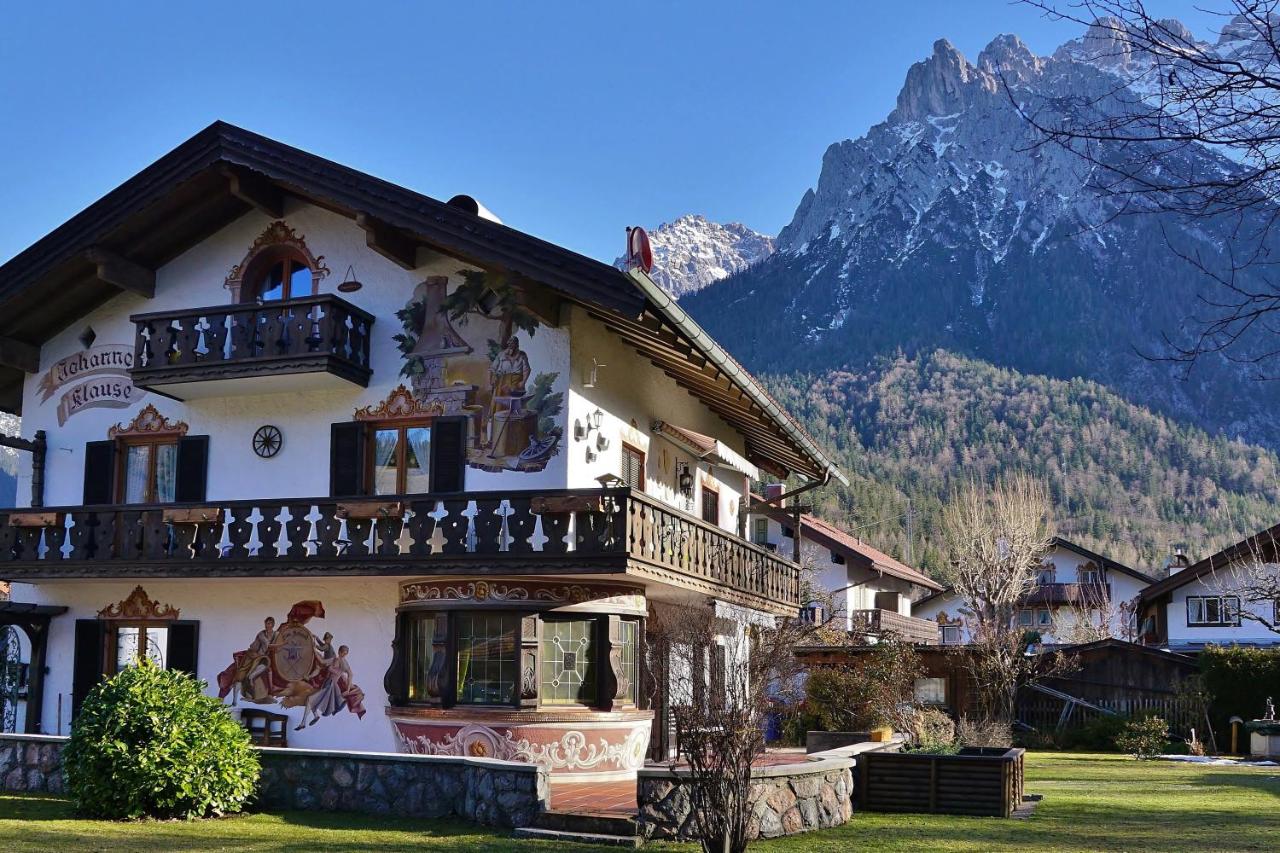 B&B Mittenwald - Ferienwohnung Johannesklause - Bed and Breakfast Mittenwald